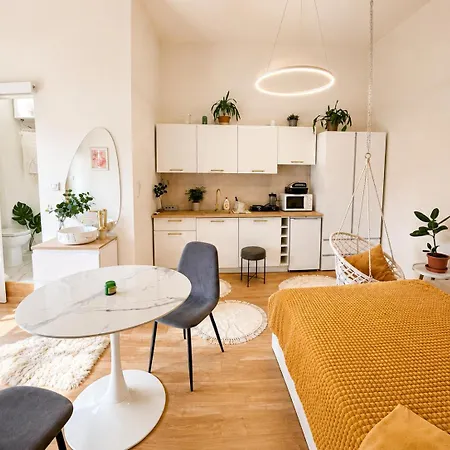 Csendes Stúdió Veszprém Mellett Apartman Szentkirályszabadja